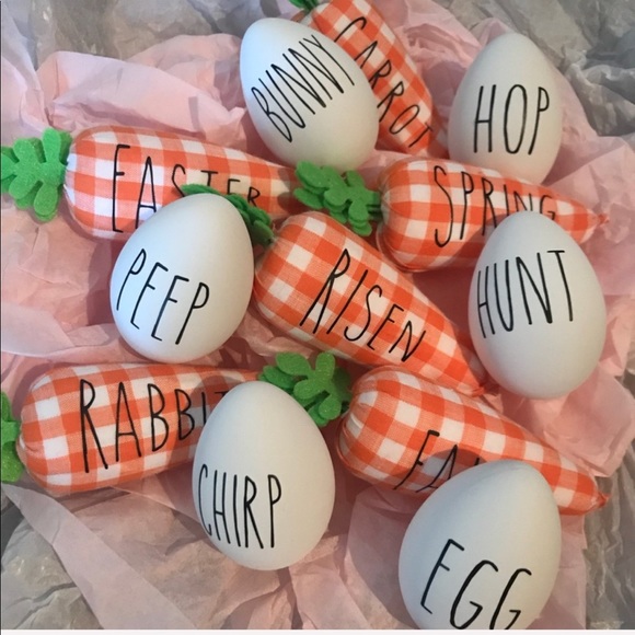 Easter Decor 🐣 🥕 - Picture 2 of 6